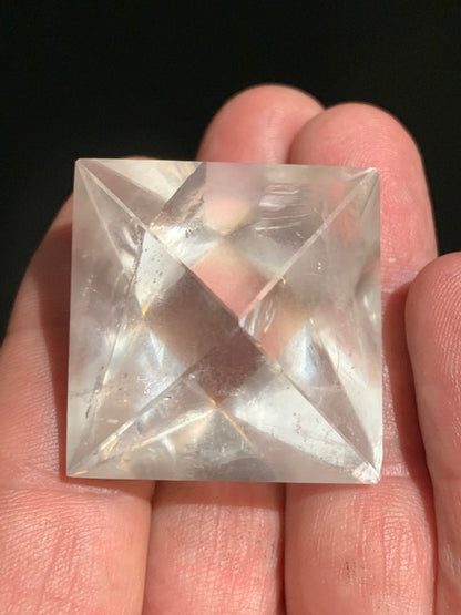 Rock crystal octahedron, one of the 5 Platonic Solids - ± 34 x 37 x 48 mm / 43.9 g - Grade A to AAA