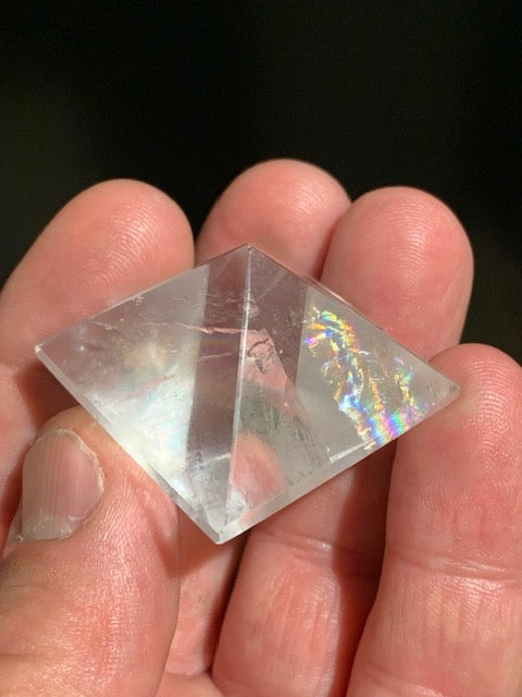 Rock crystal octahedron, one of the 5 Platonic Solids - ± 34 x 37 x 48 mm / 43.9 g - Grade A to AAA
