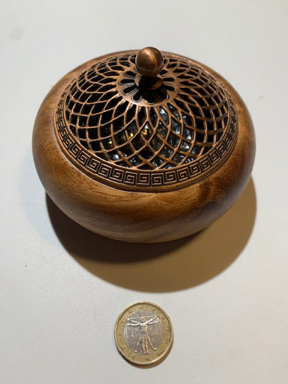 Brûleur d'aromathérapie, porte-encens en bois avec couvercle en métal rétro – Idéal pour cônes, grains, herbes – 10,2 x 7,5 cm - 0,133 Kg