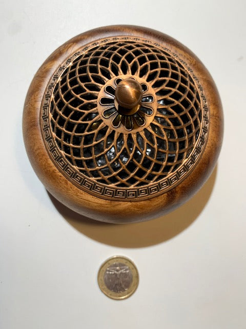 Brûleur d'aromathérapie, porte-encens en bois avec couvercle en métal rétro – Idéal pour cônes, grains, herbes – 10,2 x 7,5 cm - 0,133 Kg