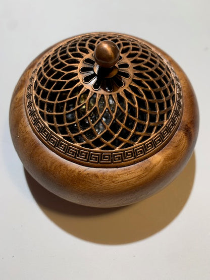 Brûleur d'aromathérapie, porte-encens en bois avec couvercle en métal rétro – Idéal pour cônes, grains, herbes – 10,2 x 7,5 cm - 0,133 Kg