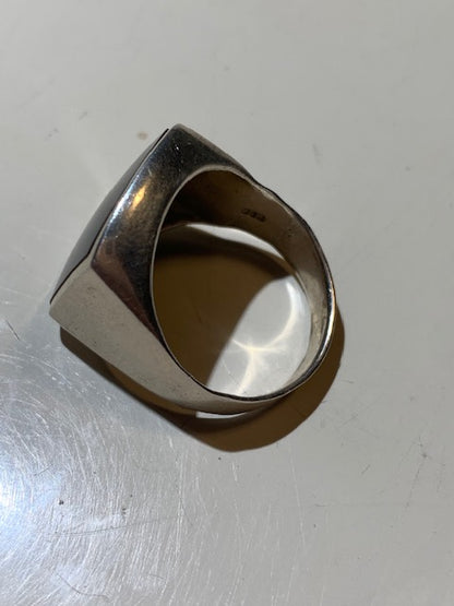 Bague/ chevalière avec cabochon d'Onyx en Argent 0.925. - Taille 61 Fr.