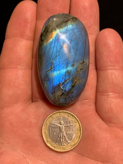 Labradorite, galet/ pierre plate - 54 x 31 x 19 mm - 48,1 gr. - parfait pour une pierre de massage !