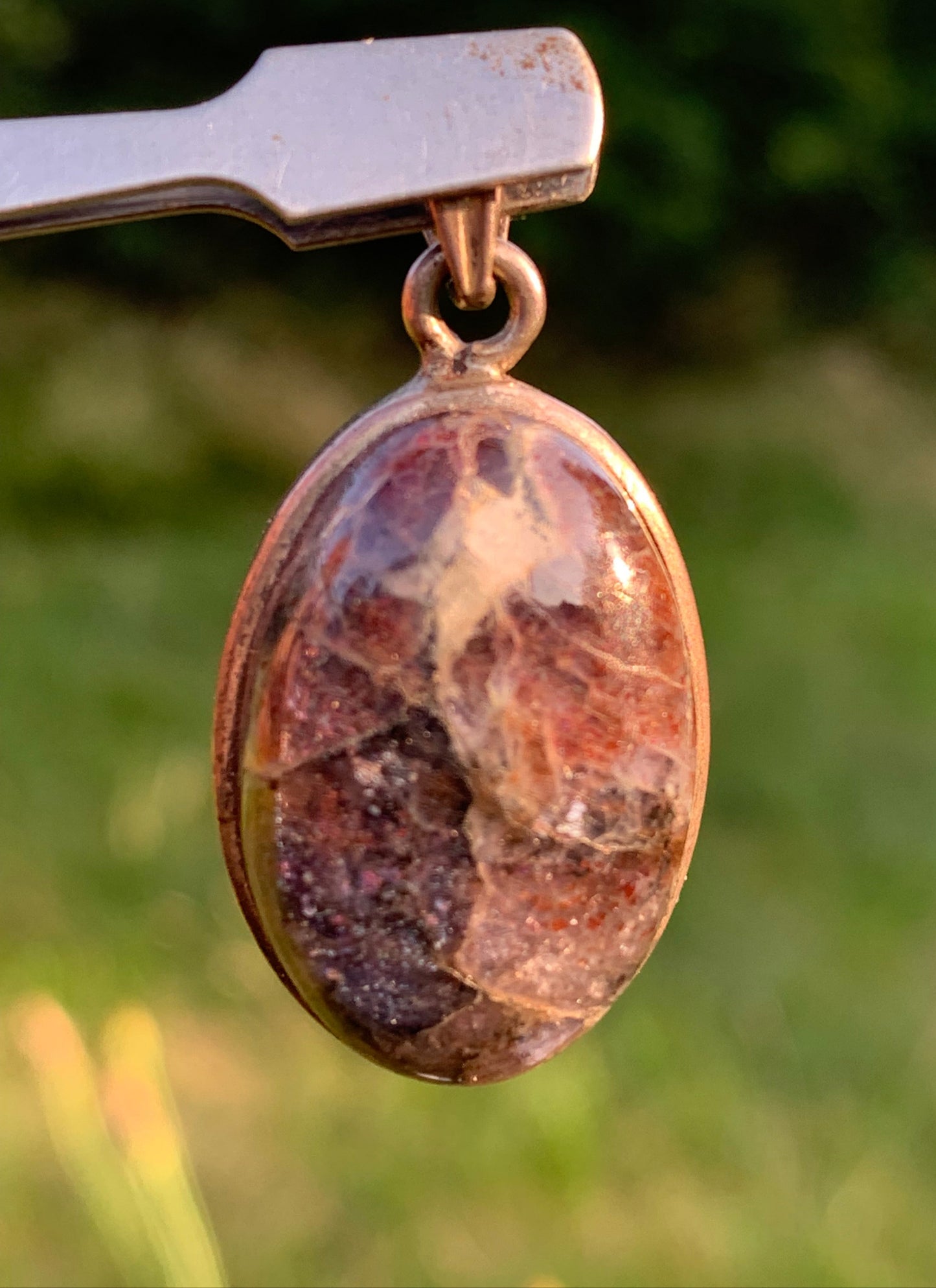 Améthyste Cacoxénite, pendentif en Argent de 38mm x19 x10. Vendu avec cordon noir réglable offert !