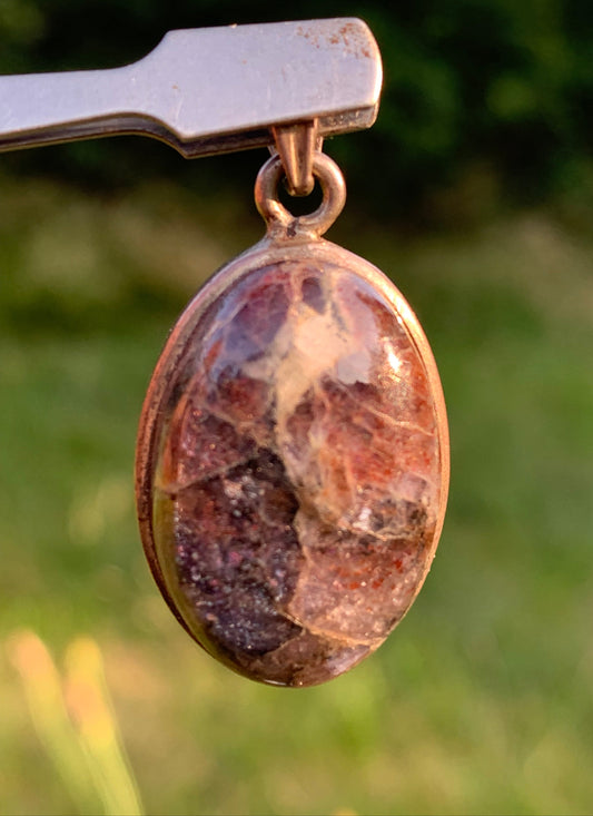 Améthyste Cacoxénite, pendentif en Argent de 38mm x19 x10. Vendu avec cordon noir réglable offert !