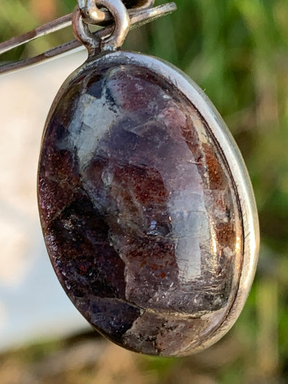 Améthyste Cacoxénite, pendentif en Argent de 38mm x19 x10. Vendu avec cordon noir réglable offert !