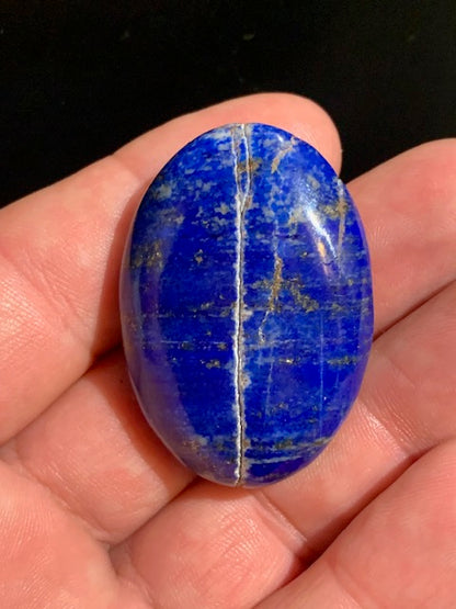 Lapis lazuli, galet/ pierre plate de 44 x 31 x 14 mm - 33,4 gr. - Qualité AA à AAA