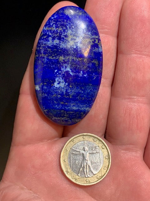 Lapis lazuli, galet/ pierre plate de 53 x 31 x 11 mm - 27,7 gr. - Qualité AA à AAA