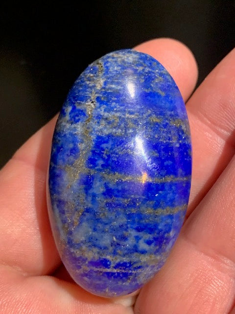 Lapis lazuli, galet/ pierre plate de 51 x 30 x 20 mm - 47,1 gr. - Qualité AA à AAA
