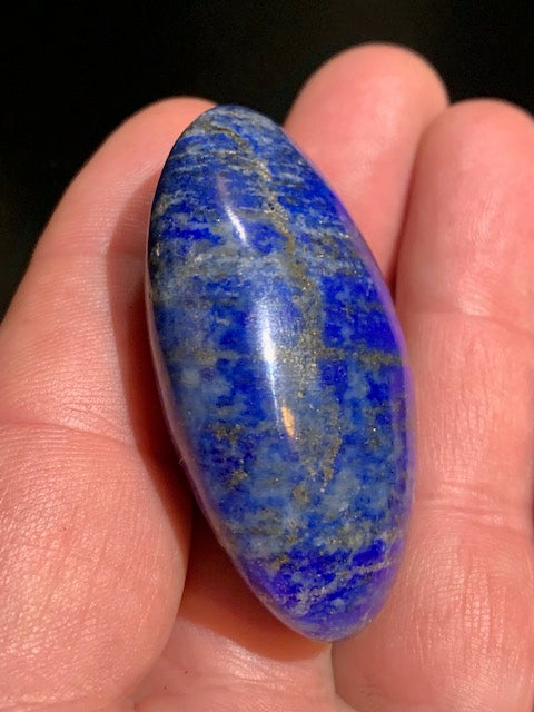 Lapis lazuli, galet/ pierre plate de 51 x 30 x 20 mm - 47,1 gr. - Qualité AA à AAA