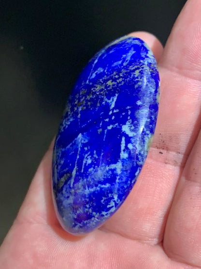 Lapis lazuli, galet/ pierre plate de 57 x 37 x 17 mm - 48 gr. - Qualité AA à AAA