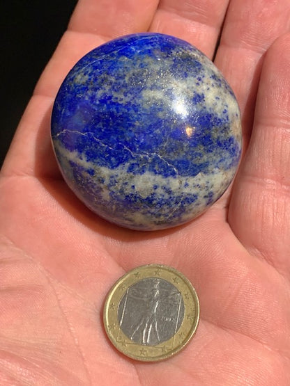 Lapis lazuli, galet/ pierre plate de 49 de diamètre x 30 mm - 113,8 gr. - Qualité AA à AAA