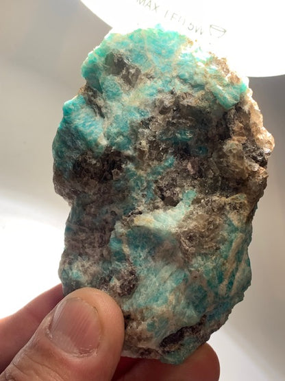 Amazonite, spécimen brut - ± 90 x 55 x 36 mm - 140 gr.