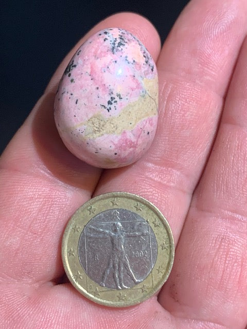 Rhodonite - pierre roulée - 27 x 22 x 20 mm - 21,3 gr.