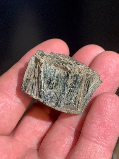 Séraphinite, spécimen brut - 37 x 35 x 24 - 40,8 gr. - Collection ancienne