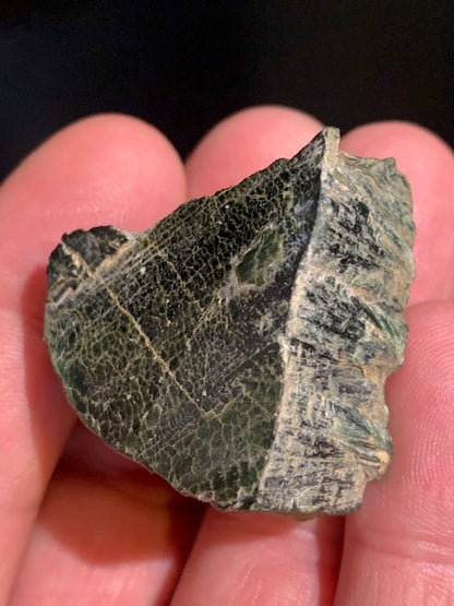 Séraphinite, spécimen brut - 37 x 35 x 24 - 40,8 gr. - Collection ancienne