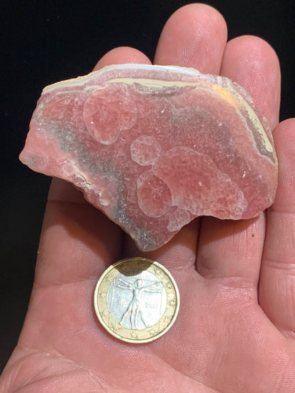 Rhodochrosite, spécimen brut de 67 x 47 x 19 mm - 90,6 gr.