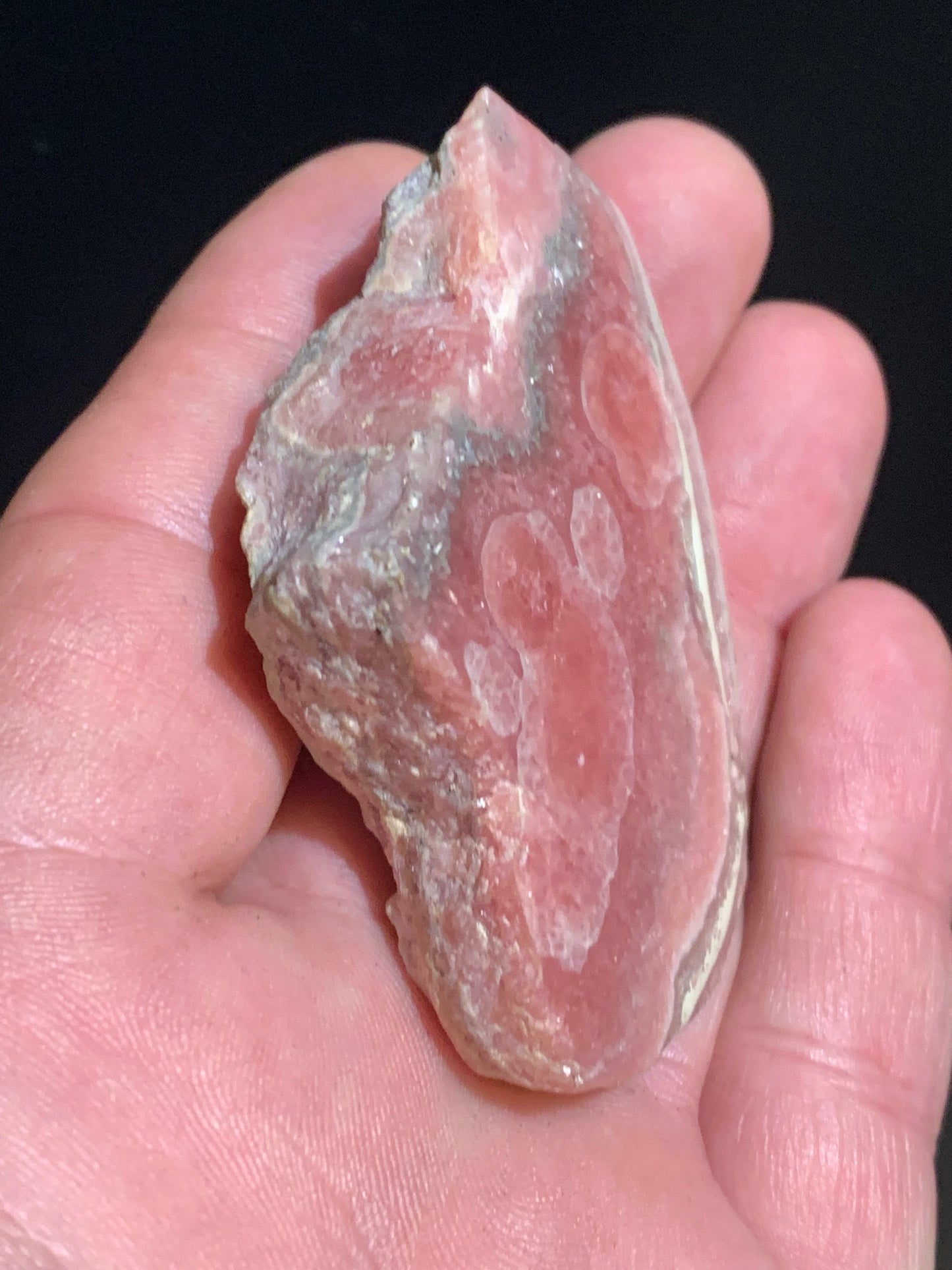 Rhodochrosite, spécimen brut de 67 x 47 x 19 mm - 90,6 gr.