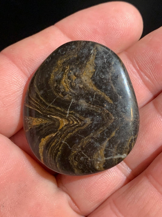 Stromatolite, galet/ pierre plate de 41 x 36 x 9 mm - 21,7 gr.