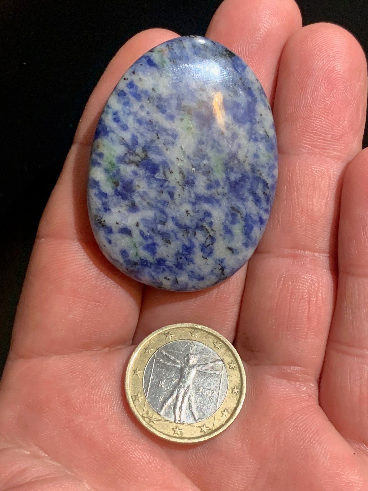 Sodalite, galet/ pierre plate - 49 x 37 x 10 mm - 28 gr.