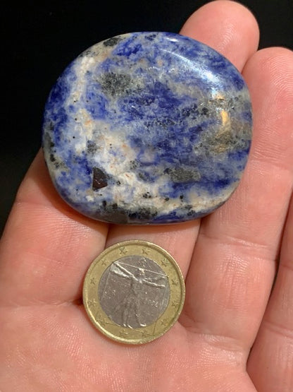 Sodalite, galet/ pierre plate - 49 x 44 x 9 mm - 33 gr.