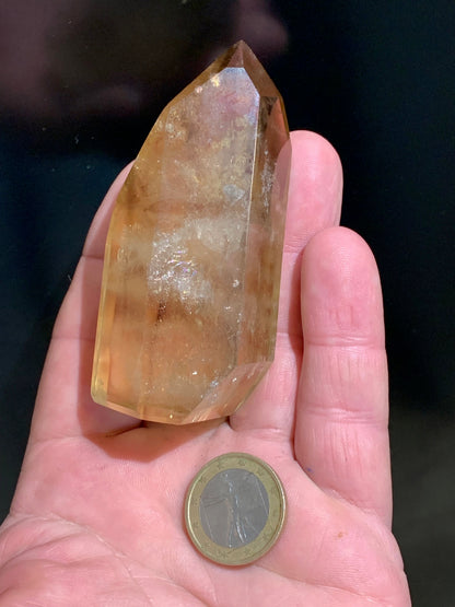 Citrine naturelle - Pointe/ Laser - 80 x 33 x 33 mm - 126 gr.