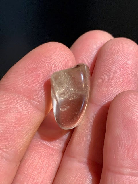 Citrine naturelle - Pierre roulée - 24 x 17 x 14 mm - 6,5 gr.
