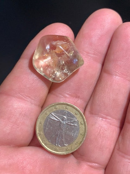 Citrine naturelle - Pierre roulée - 22 x 20 x 15 mm - 8,9 gr.