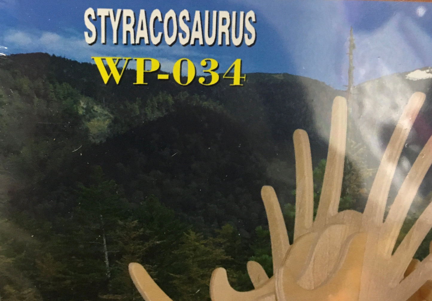Dinosaure (Velociraptor - Tyrannosaurus - Styracosaurus), maquette en bois, de 15 à 20 cm. Parfait pour collection, exposition...