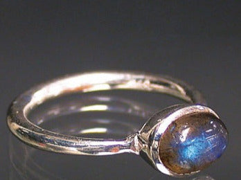Bague en Argent 925 labradorite, disponible de la taille (Fr) 53 à 56. Modèle simple et élégant ! parfait !