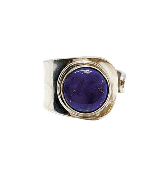 Bague en lapis lazuli, faîte en Argent 0.925, taille réglable. Superbe pierre au bleu pharaon !