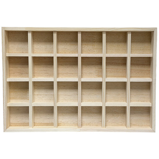 Plateau en bois (Pin) à 24 compartiments, idéal pour organiser et présenter vos objets, que ce soit pour des bijoux, des accessoires ou des articles de décoration