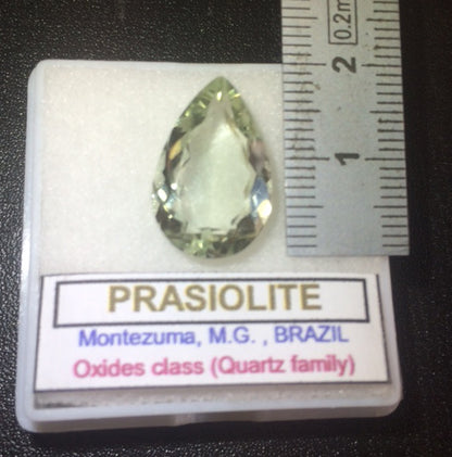 Prasiolite/ Améthyste verte, pierre taillée de 18mm x 12 x 7 - 8,5 carats. Parfait en bijouterie, collection ,exposition...