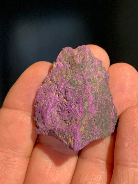 Purpurite - spécimen brut et naturel - 43 mm x 38 x 19 - 28,1 gr.