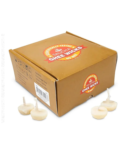 Bougies sacrées de pur "Ghee", faites de beurre clarifié, avec mèche en coton, aux parfums agréable de Santal et jasmin. 30 bougies par boites, durée 20/ 30 minutes, parfait !