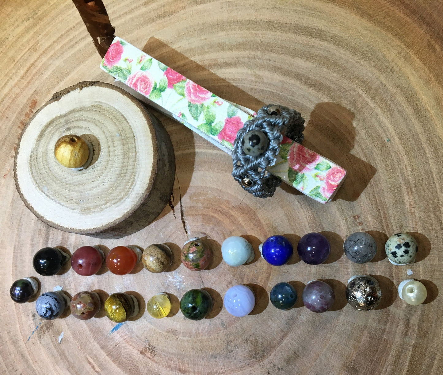 🧵 Bague fait main en coton résistant et perles AAA – Taille au choix, finitions soignées et sur mesure !