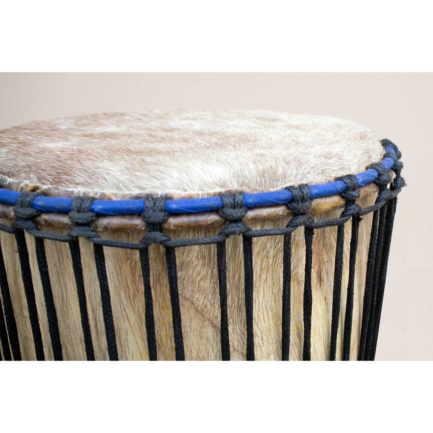 Bougarabou/ Djembé 'spécial basse', 2 tailles au choix : de 57 ou 63 cm - 6,50 Kg. Fait en bois d'Acajou et recouvert de peau de vache !
