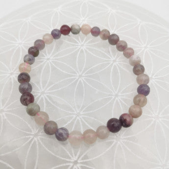 Tourmaline rose/ Rubellite, perles rondes de 6 ou 8 mm, vendu en : fil de perle 38/39 cm, en bracelet de 17 à 21cm, en collier de 45 ou sautoir de 60cm. Qualité AA à AAA !