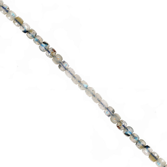 Labradorite, perles carrées de 2x2 mm. Vendu en fil de perles de 40 cm, en bracelet de 17 à 21 cm, ou en collier de 45. Qualité AA à AAA !