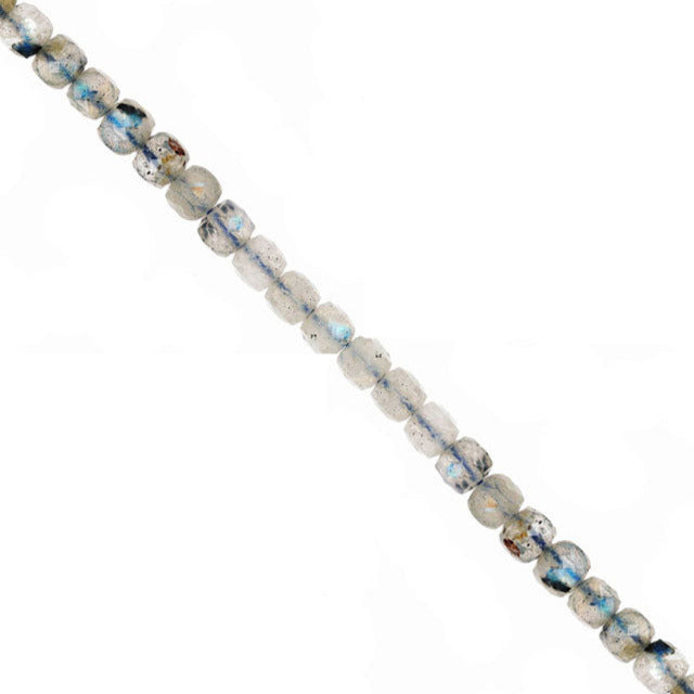 Labradorite, perles carrées de 2x2 mm. Vendu en fil de perles de 40 cm, en bracelet de 17 à 21 cm, ou en collier de 45. Qualité AA à AAA !