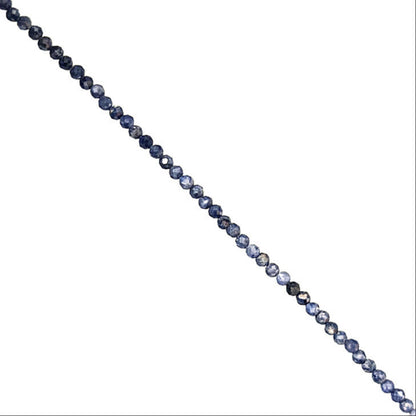 Sapphire! Necklace or bracelet in silver with 2/3 millimeter faceted beads. Available in a 17 cm bracelet or a 40 cm necklace. Quality A to AA!