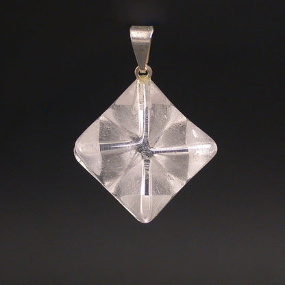 Mercabah/ Merkabah (étoile à 8 branche sur Argent, 15 x 15 millimètres. Pierres au choix : Améthyste, Oeil de tigre, Cristal de roche. Vendu avec un cordon réglable noir !