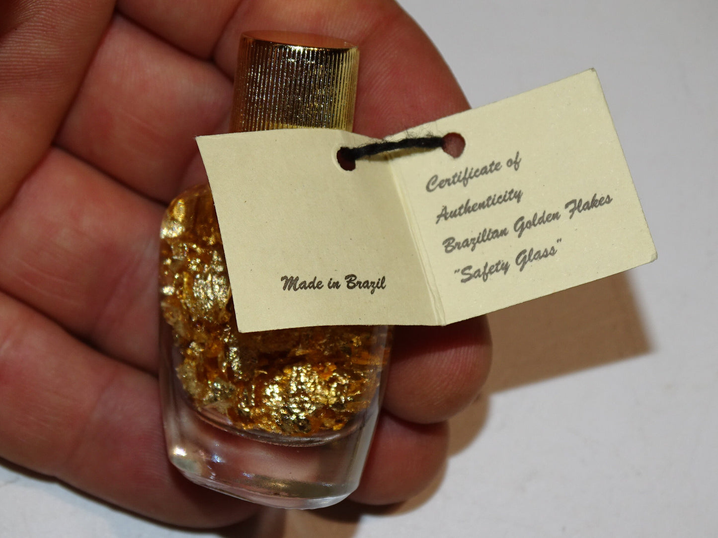 Or, Fiole/ flacon de paillettes de 5x3 centimètres, en provenance du Brésil, avec étiquette de garantie !