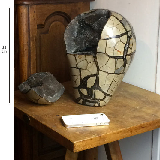 Septaria de taille XL, géode ouverte en 2 parties de 8,8 kg, 28x20x12cm. Superbe qualité, pour collections, expositions...