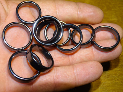 Bague en hématite ou arc-en-ciel, qualité supérieure, tailles 50-70, vendue seule ou par 2 – un bijou raffiné et symbolique !
