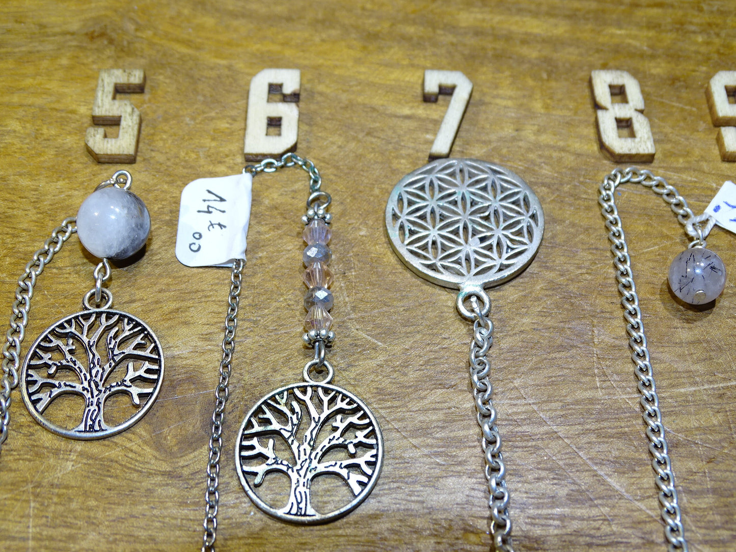 Création 'fait main' 100% Zen C°, chaînette seule pour pendule, pour remplacer la chaînette d'origine ou pour créer des pendules selon vos souhaits !