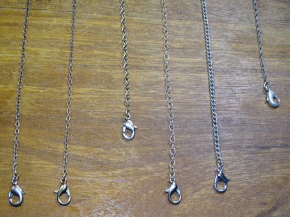 Création 'fait main' 100% Zen C°, chaînette seule pour pendule, pour remplacer la chaînette d'origine ou pour créer des pendules selon vos souhaits !