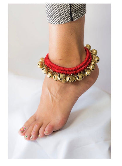 Bracelets et hochets de danse – Accessoires avec clochettes et mini-cymbales, qualité artisanale et sonorités entraînantes !