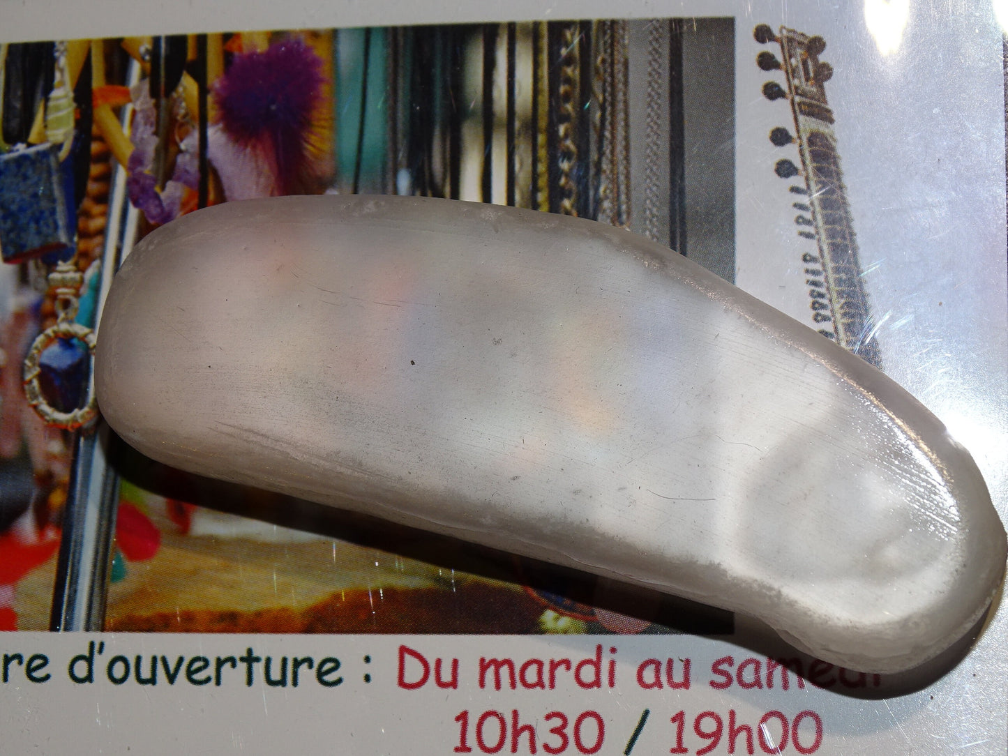 Ulexite - spécimen naturel 'pierre télévision' - 78 x 28 x 15 mm - 59,2 gr. - Qualité AA à AAA