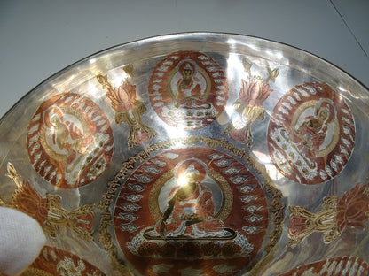 Bol chantant plaqué Argent, 4 tailles (20-30 cm), décor Bouddha et symboles auspicieux. Livré avec maillet & gant.